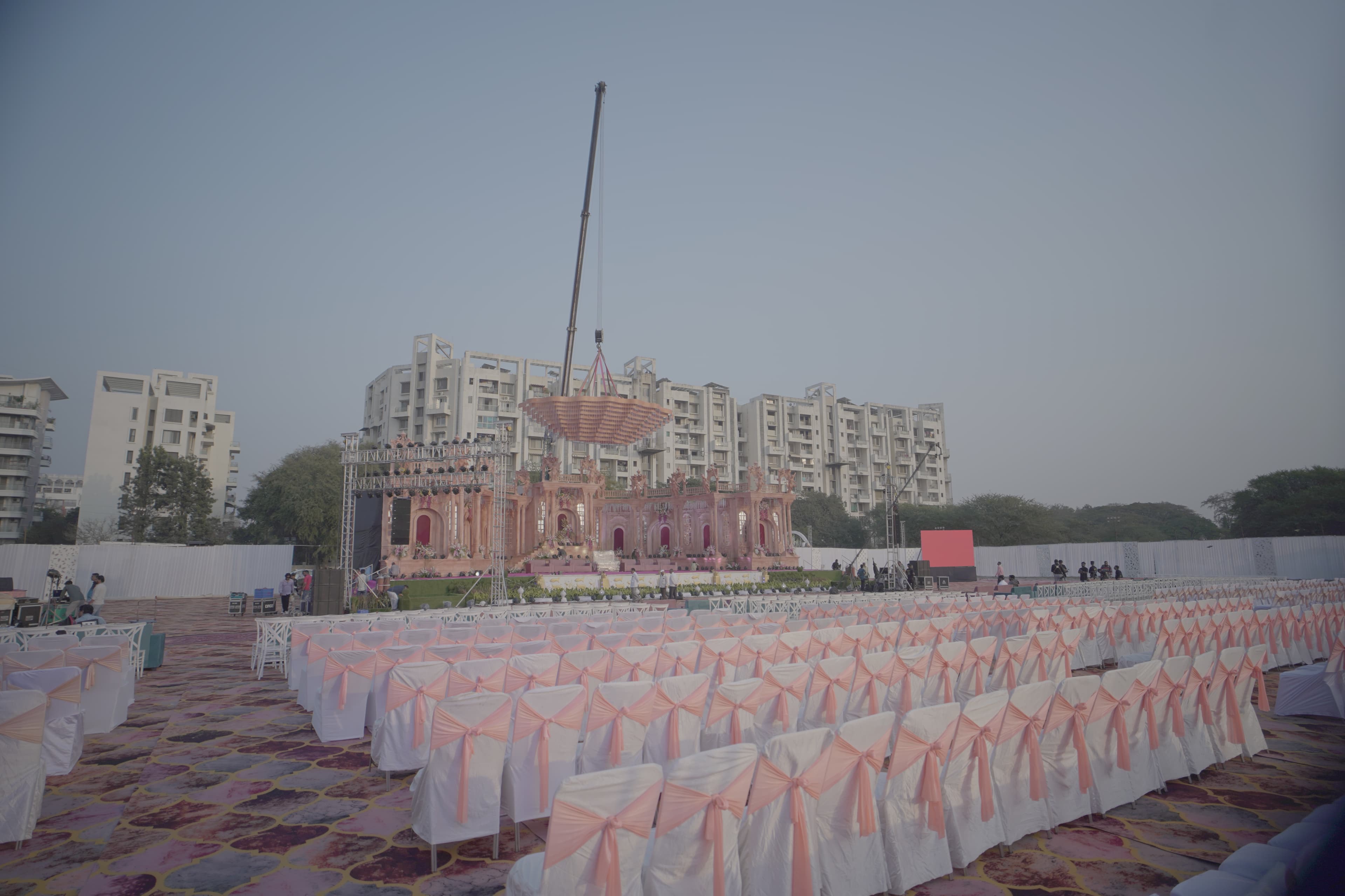 Large-scale outdoor event production